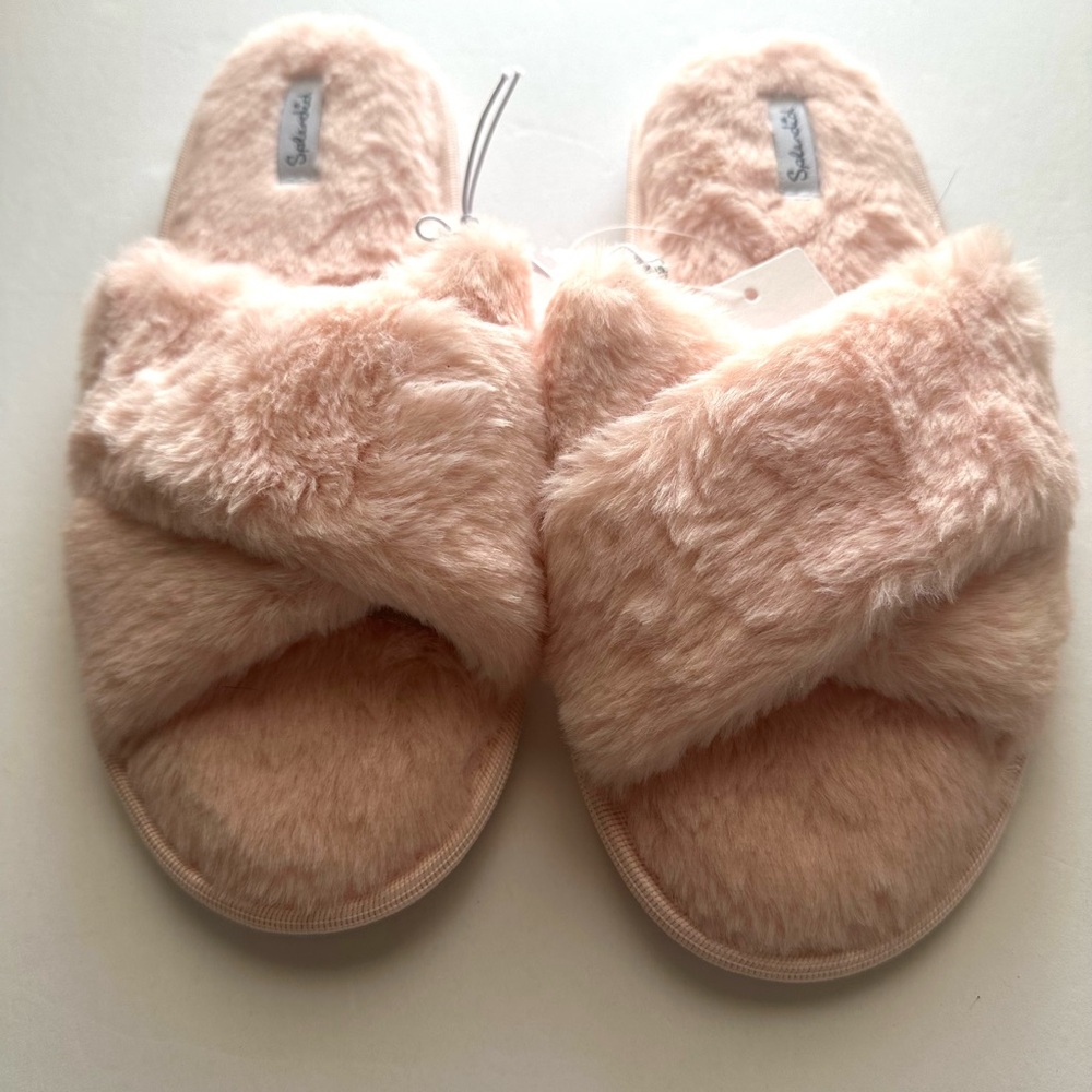 Splendid Blush Pink Crisscross Faux Fur Slide Slippers